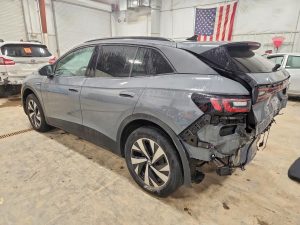Auction Photos