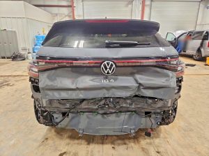 Auction Photos